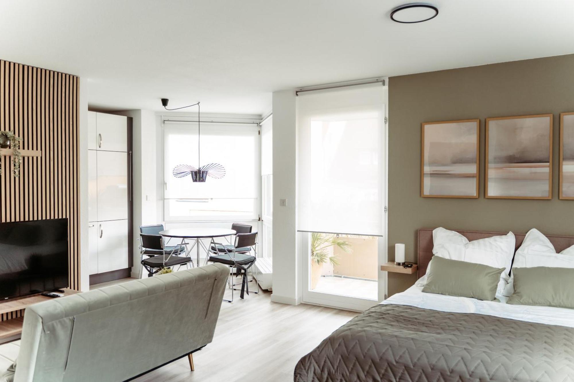 לודוויגסבורג Lubu Stay Central, Cozy, With Workspace And Parking מראה חיצוני תמונה