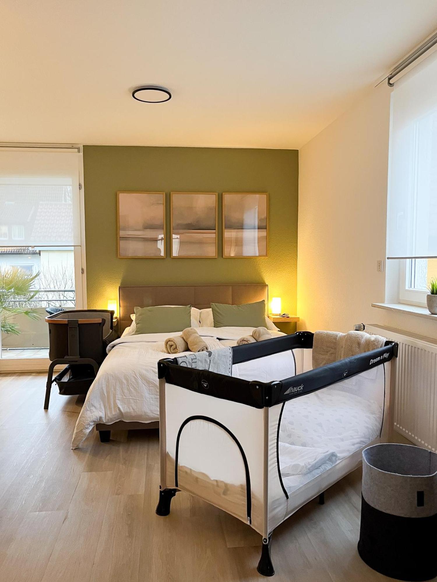 לודוויגסבורג Lubu Stay Central, Cozy, With Workspace And Parking מראה חיצוני תמונה
